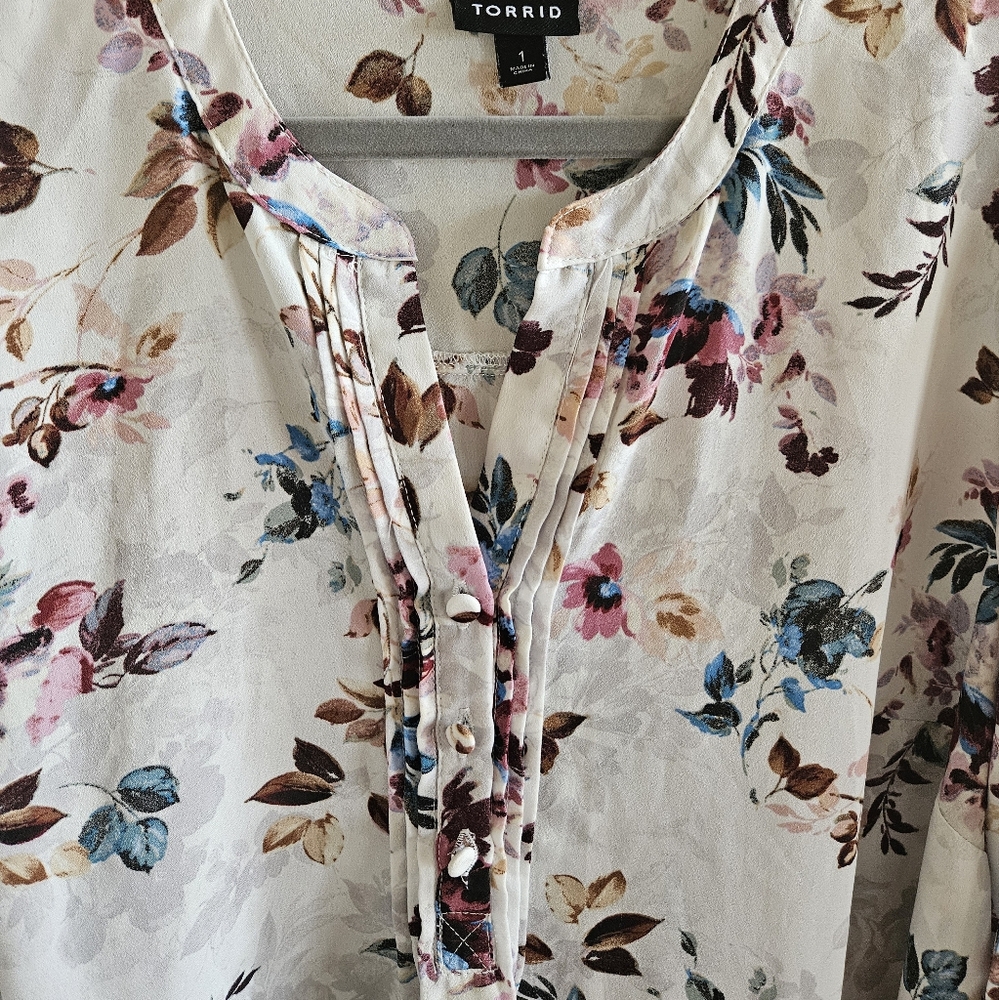 Torrid Floral Button Down Shirt - White and Multicolor - Picture 4 of 8